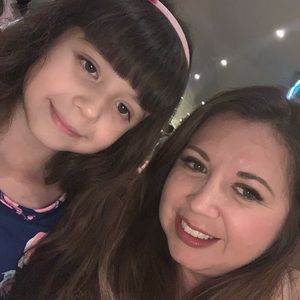 Meet your Posher, Mayra